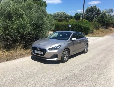 Hyundai i30 Fastback 1.0 T-GDI: Η μεγάλη έφοδος των Κορεατών στην ευρωπαϊκή αγορά